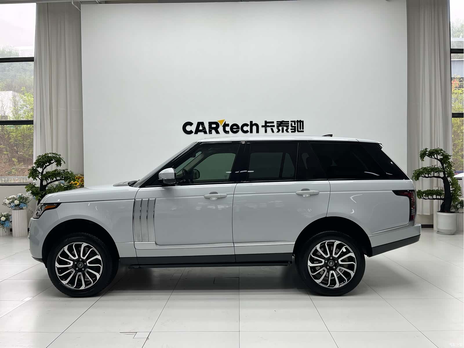 Land Rover Range Rover, 2018 14