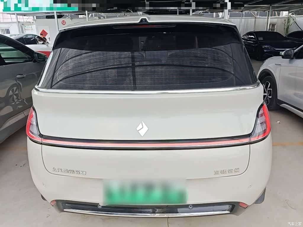 Wuling 460, 2023 6