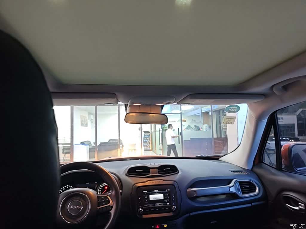 Jeep Renegade, 2016 18