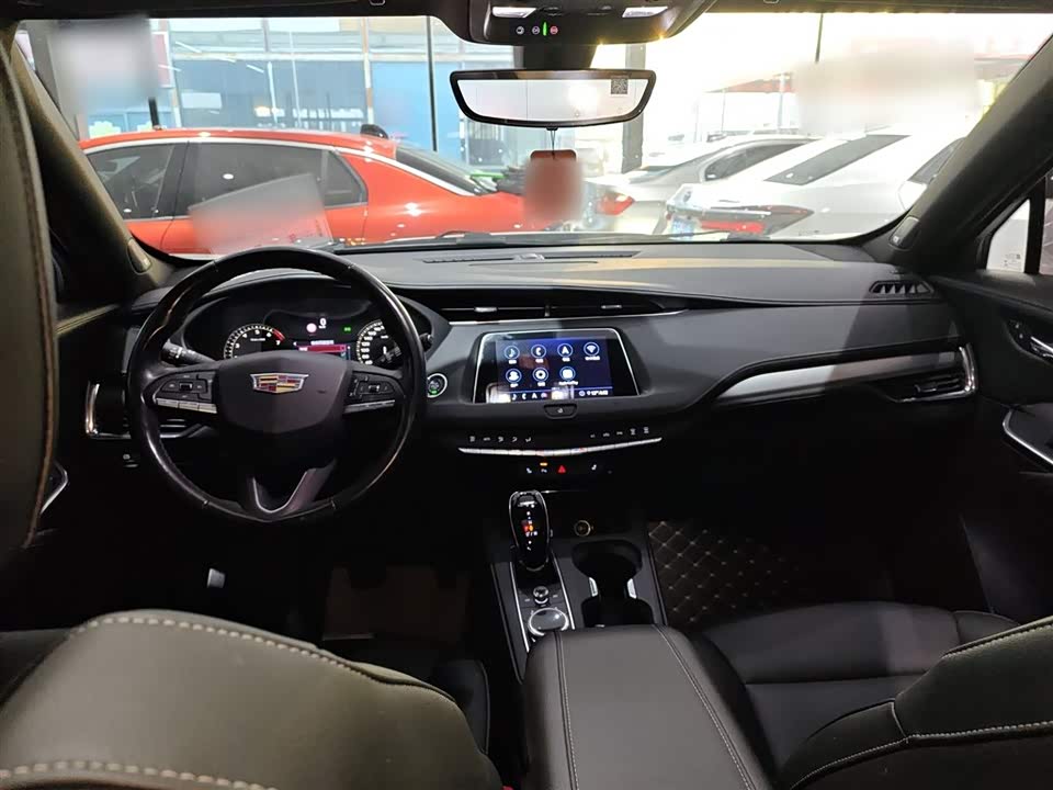 Cadillac XT4