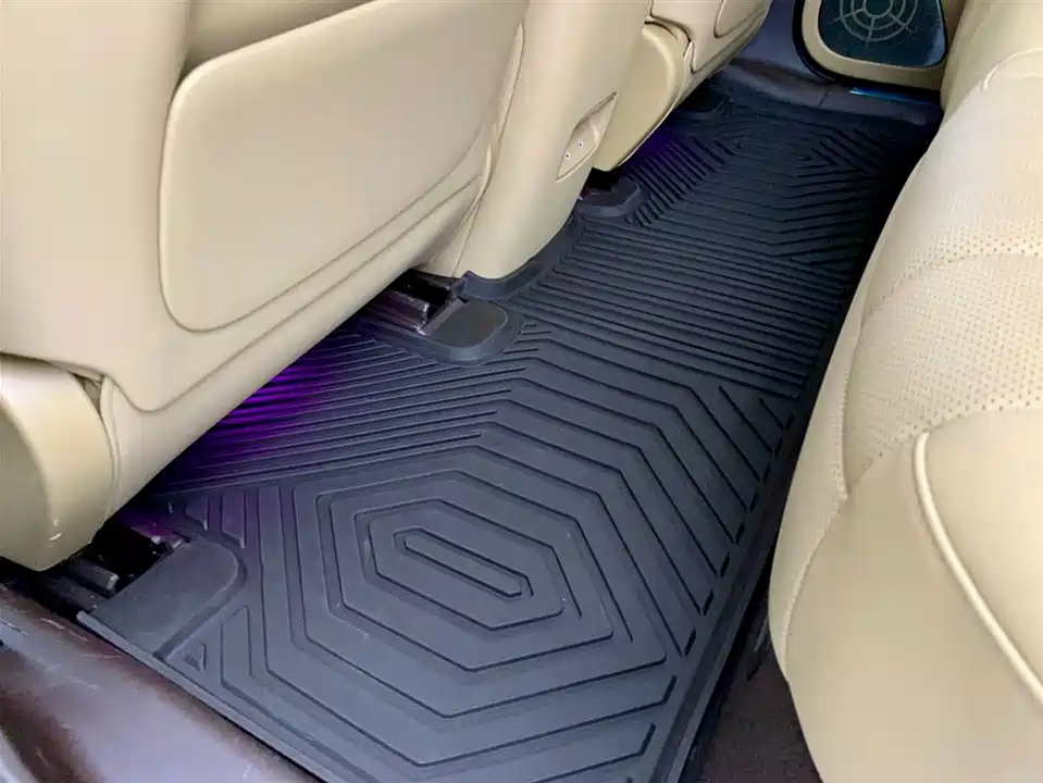 AITO Ask the world M7