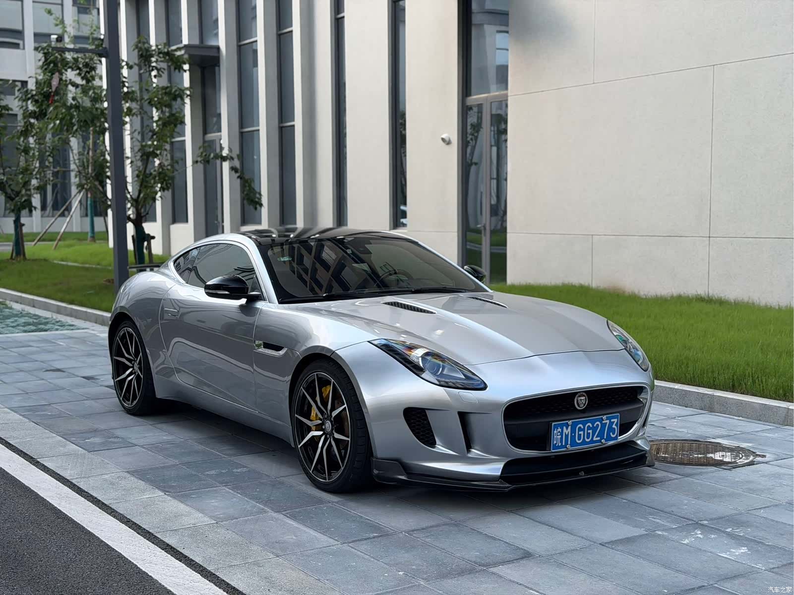 Jaguar F-TYPE, 2018 все фото