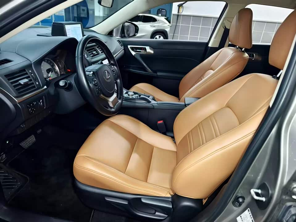Lexus CT