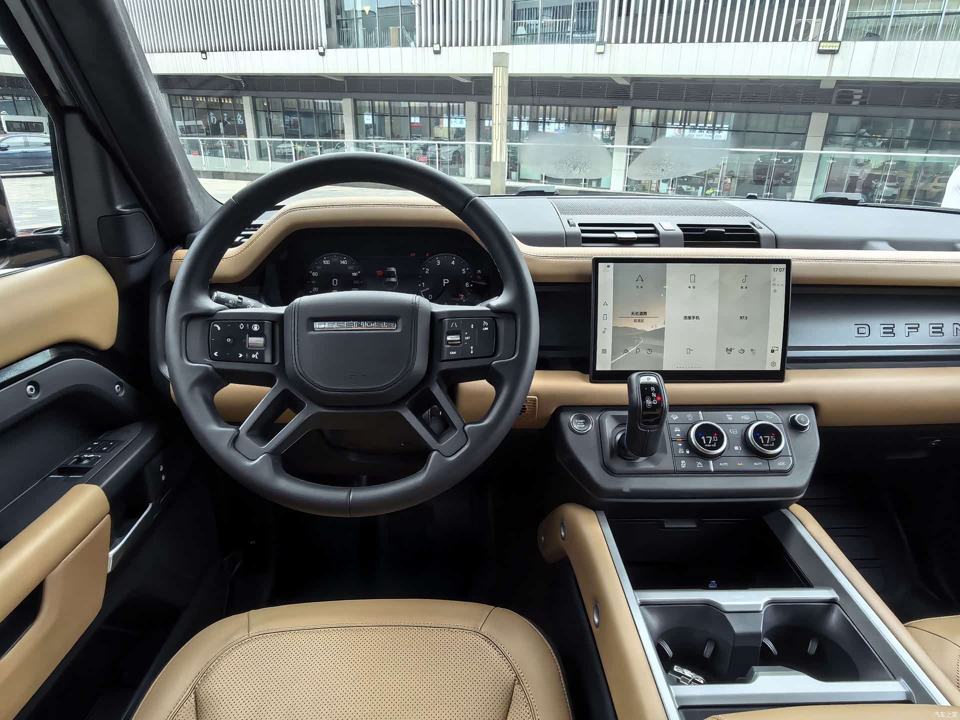 Land Rover Defender, 2025 все фото