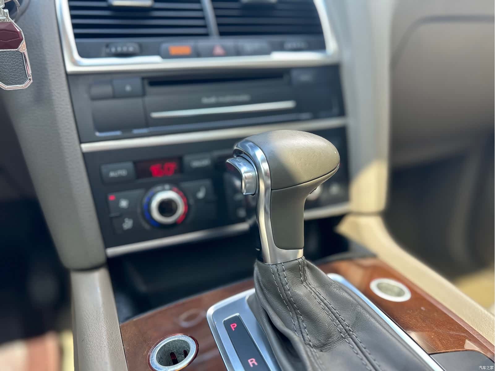 Audi Q7, 2014 12