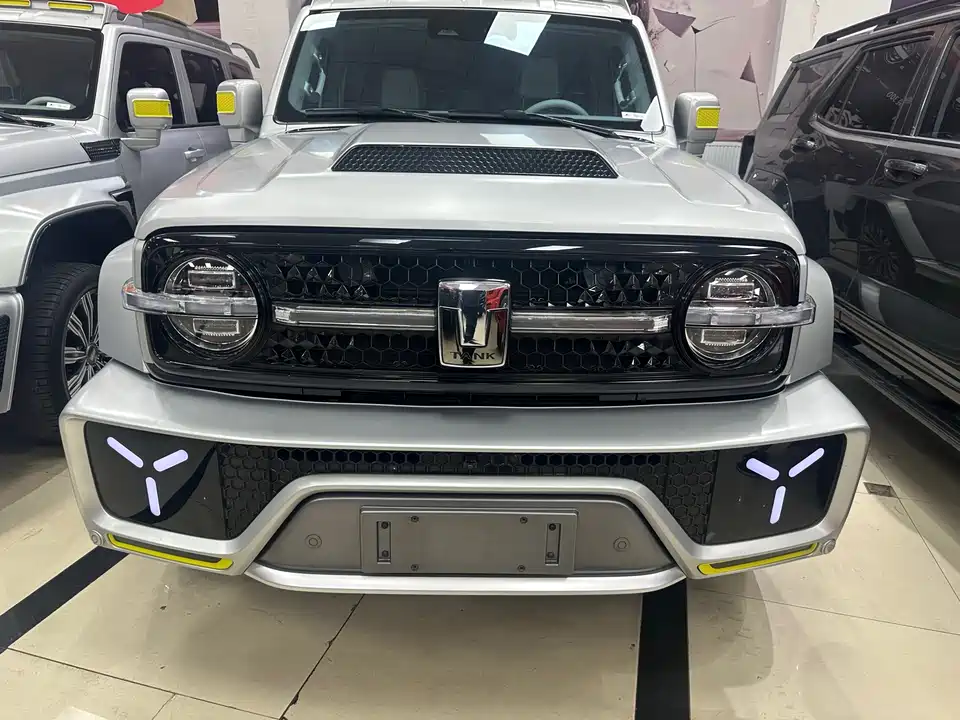 CrossBoundary Co-creation tank 300