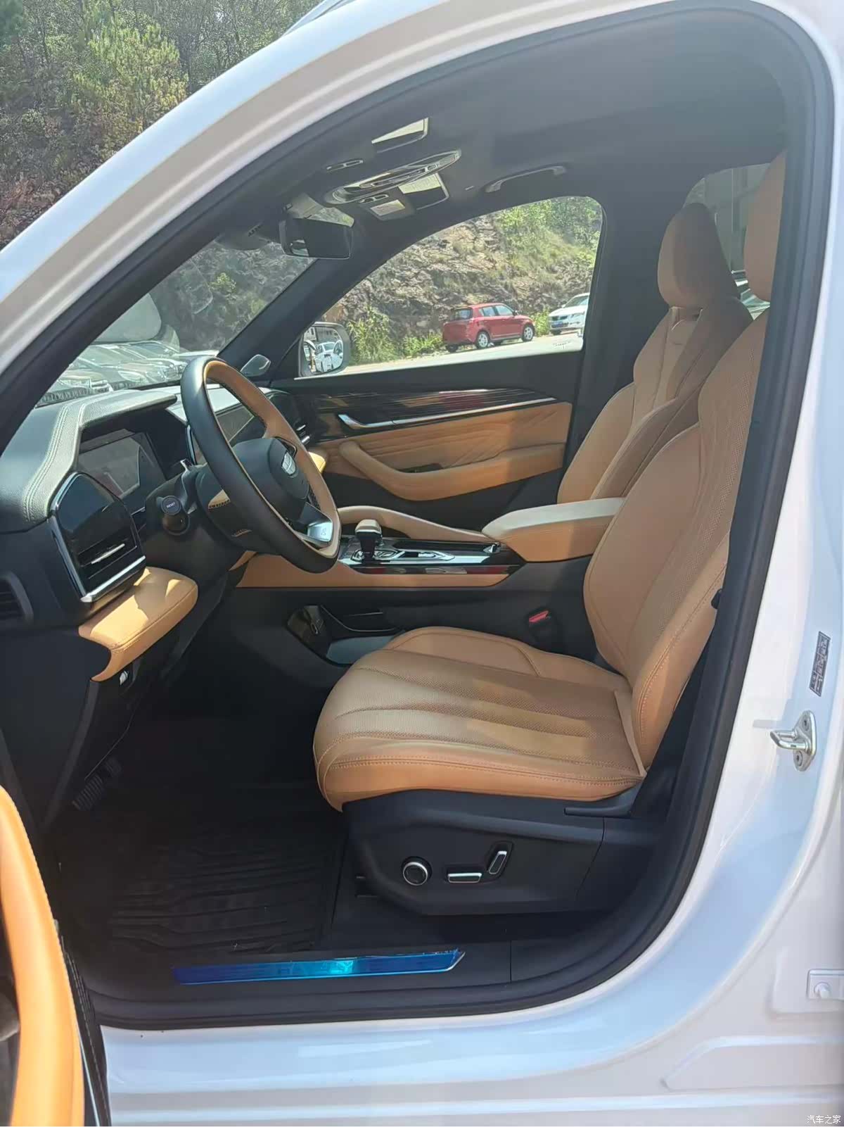 Geely Xingyue L, 2024 3