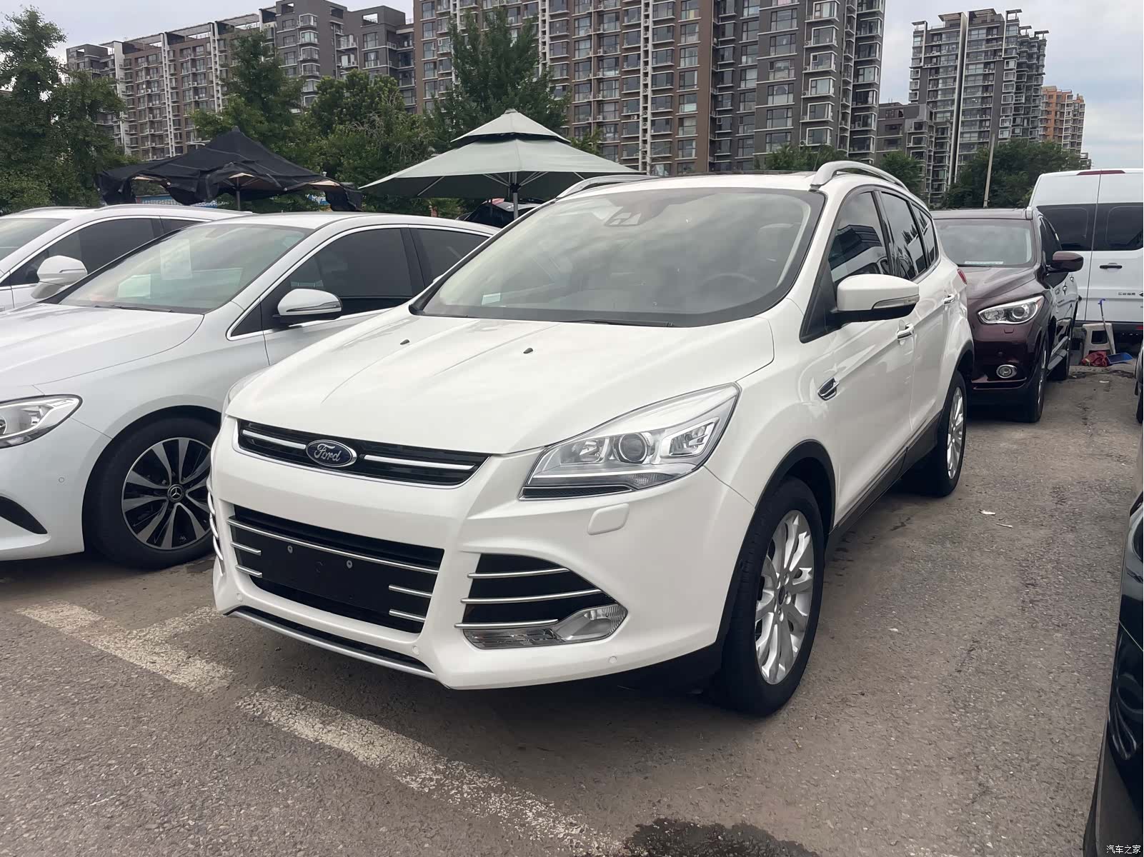 Ford Kuga, 2015 1