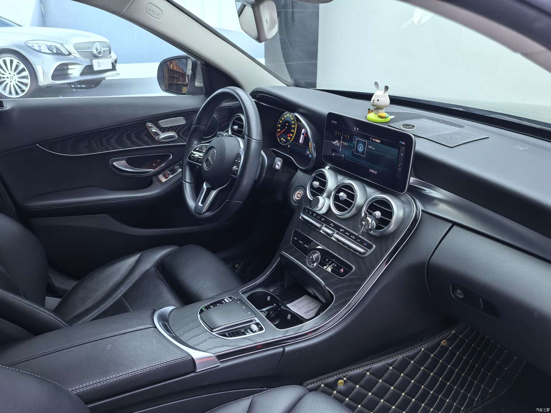 Mercedes-Benz C-Class, 2019 10