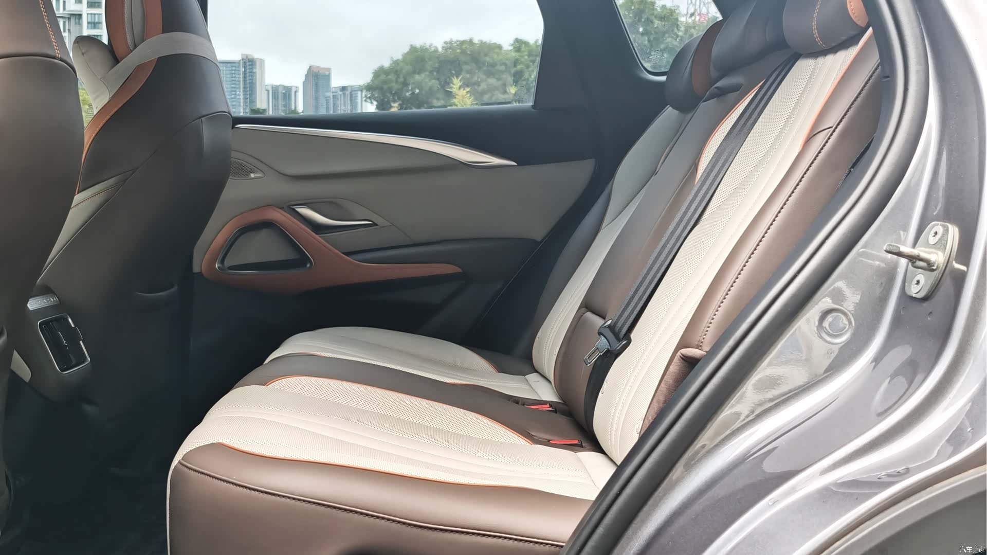 BYD Song, 2023 15