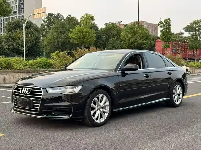 Audi A6L 2017 — купить из Китая под заказ