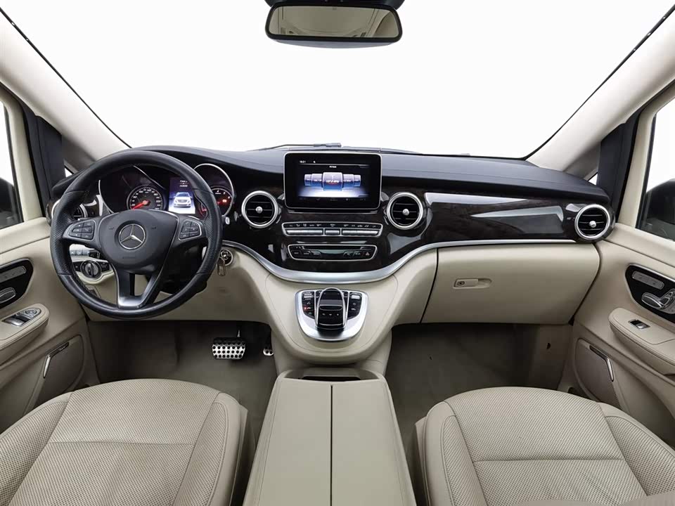 Mercedes-Benz V-class