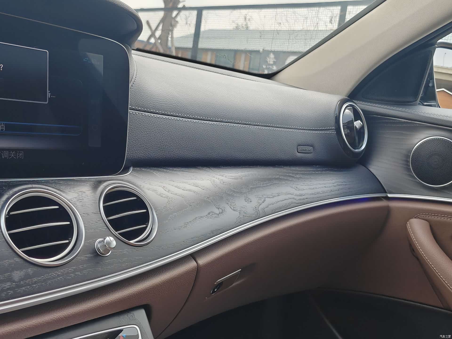 Mercedes-Benz E-Class, 2019 31