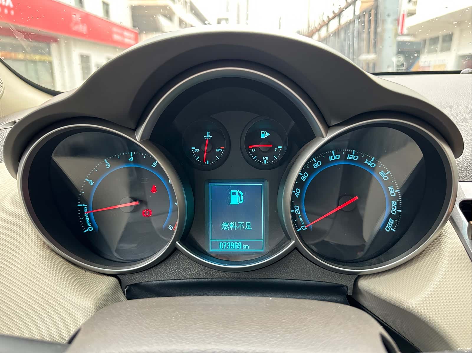Chevrolet SE, 2016 11