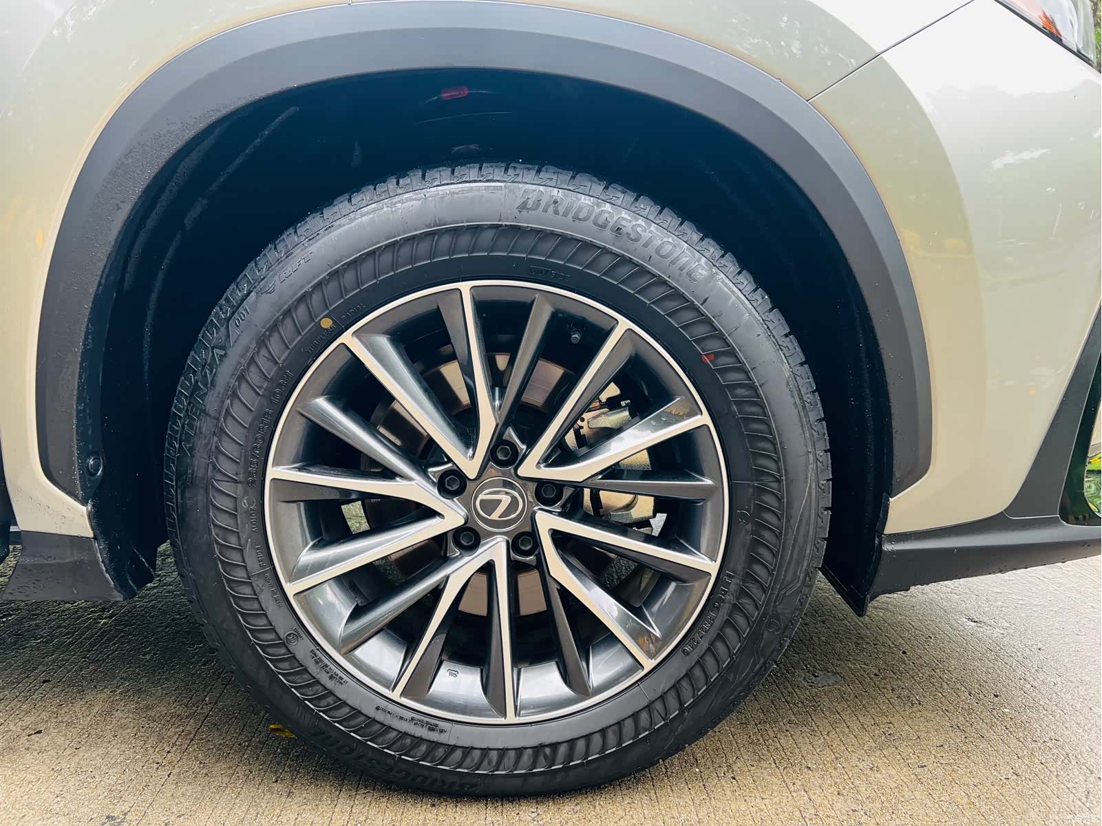 Lexus NX, 2024 10