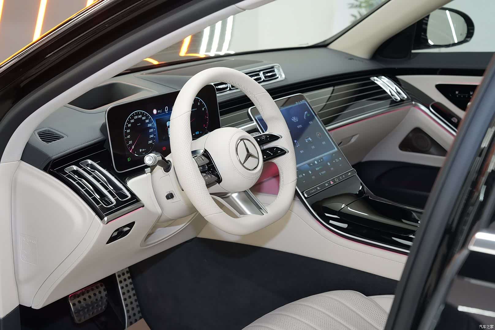Mercedes-Benz S-Class, 2023 30