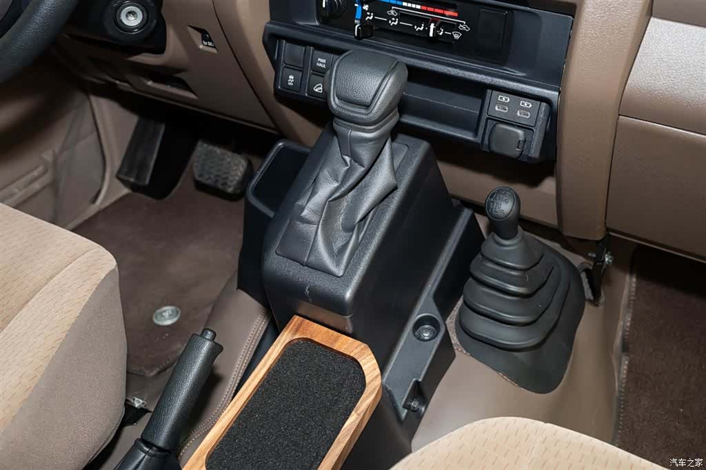 Toyota Land Cruiser, 2025 16