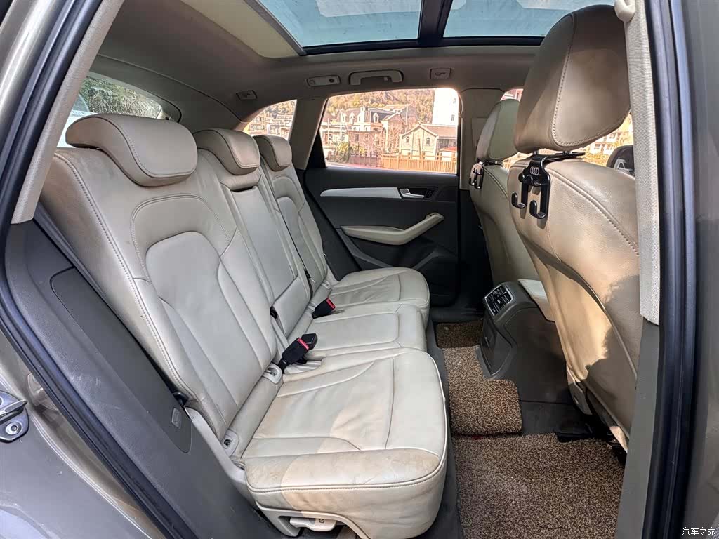 Audi Q5, 2011 15