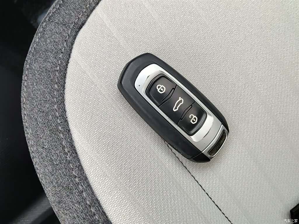 Geely Panda, 2025 9
