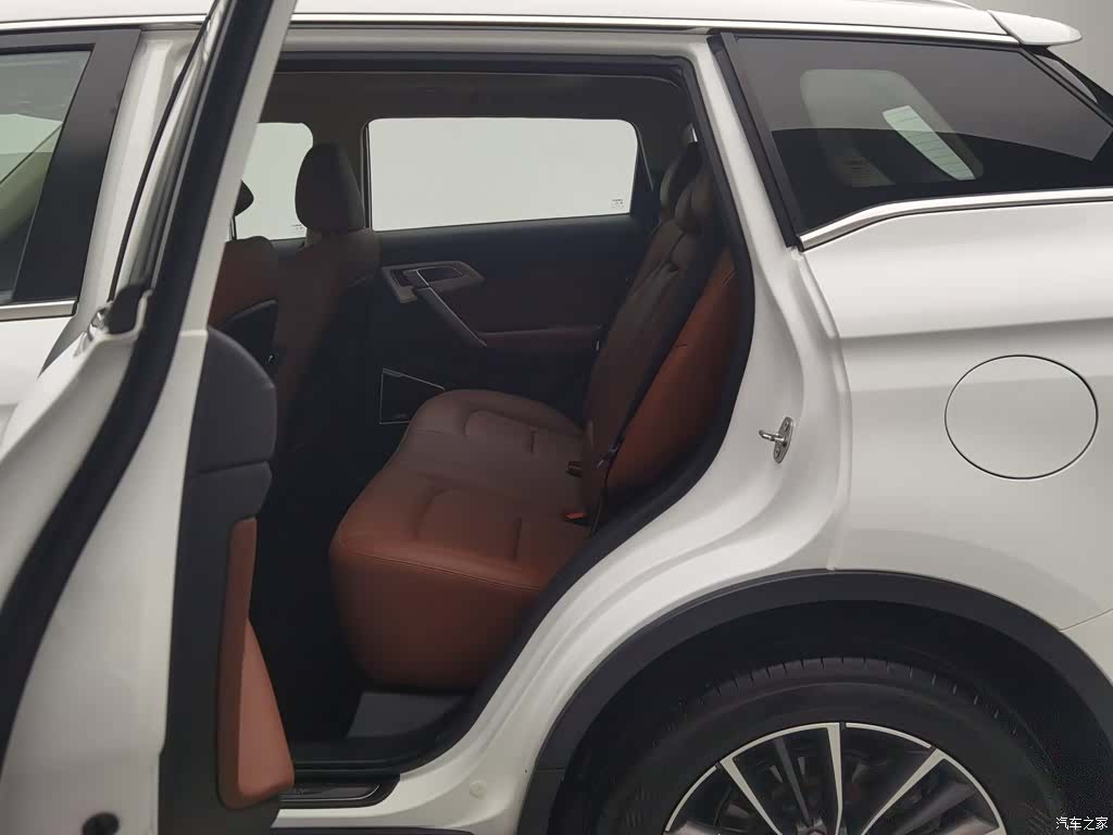 Geely Boyue, 2019 15