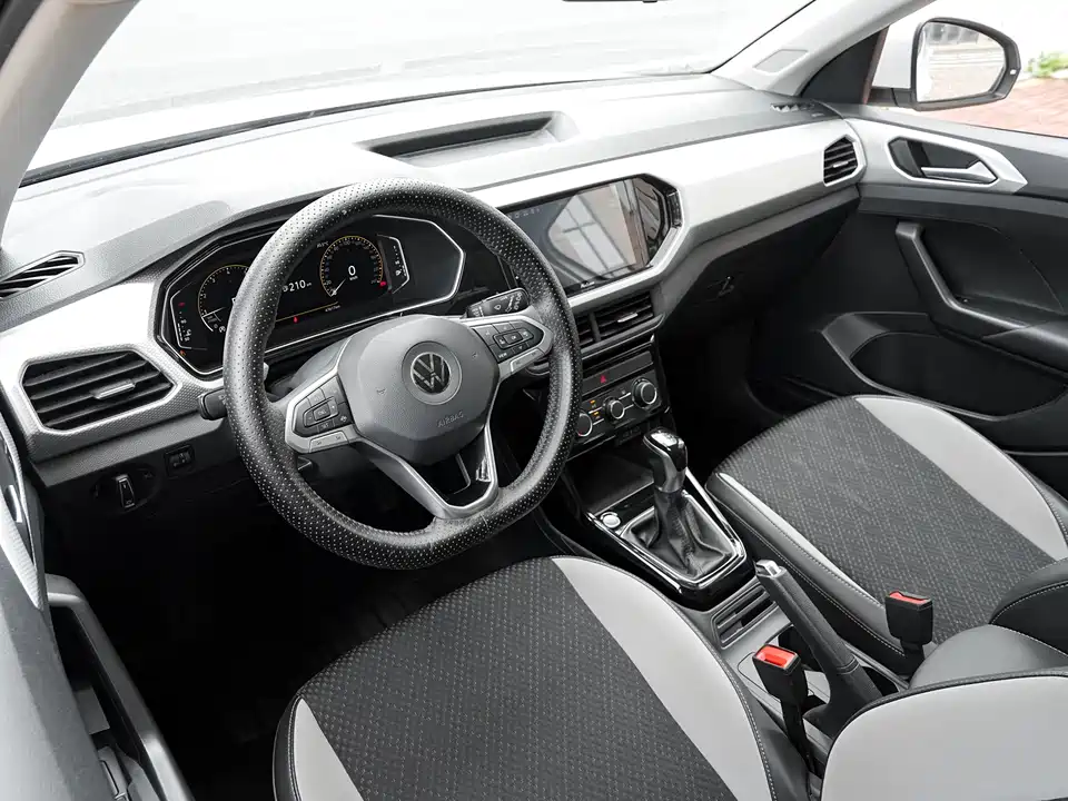 Volkswagen Exploring the shadow