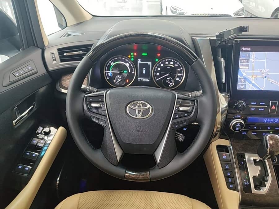 Toyota Vellfire 2020, фото 10