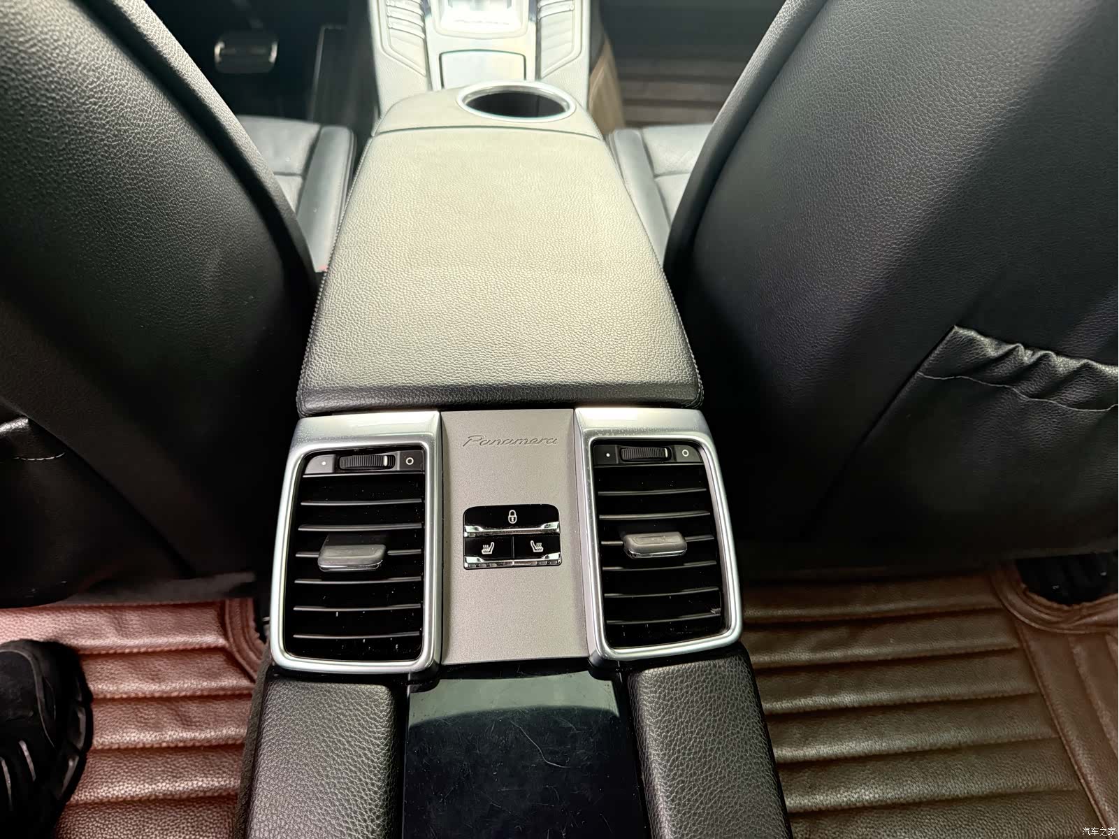 Porsche Panamera, 2012 9