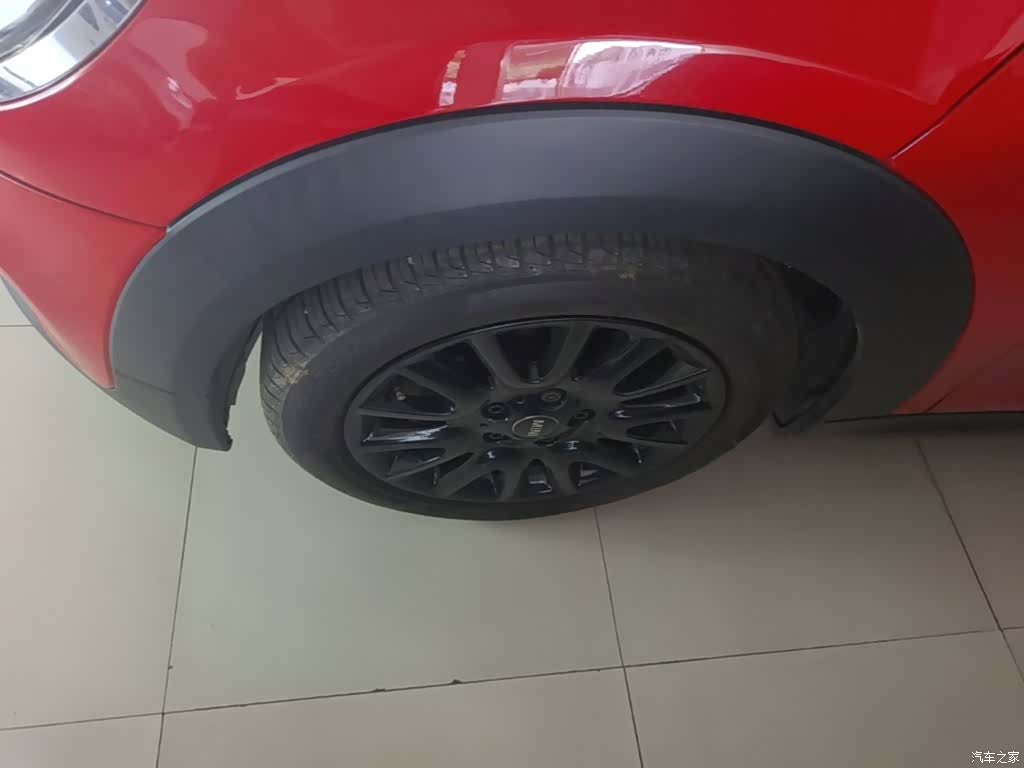 Mini ONE, 2019 24