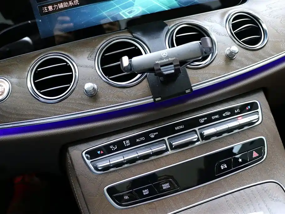 Mercedes-Benz E-class Mercedes-Benz E-class