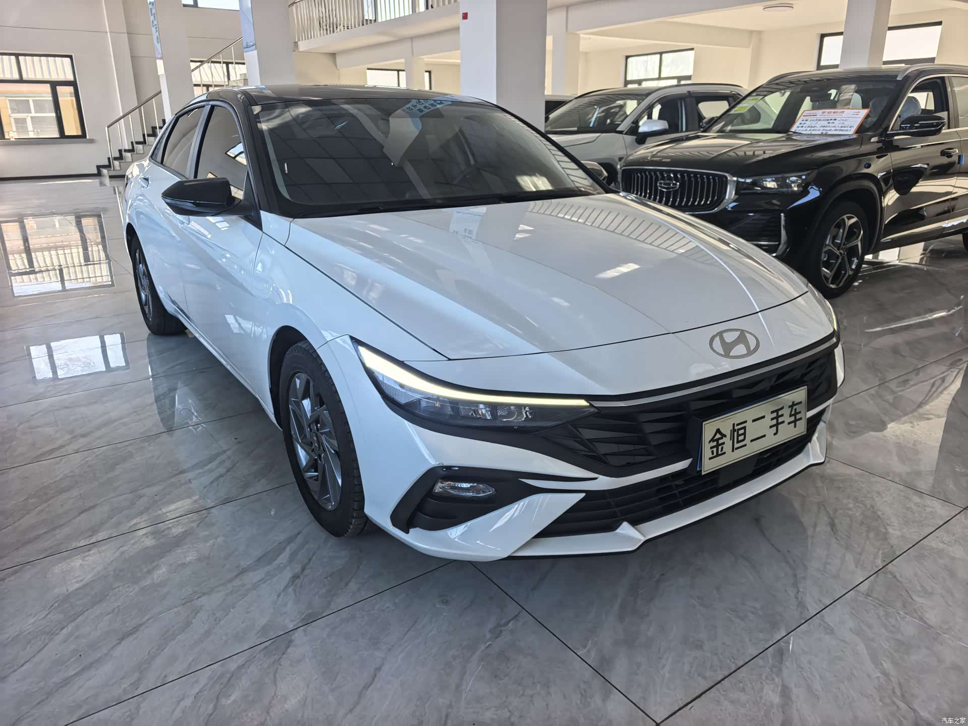 Hyundai Elantra, 2025 3