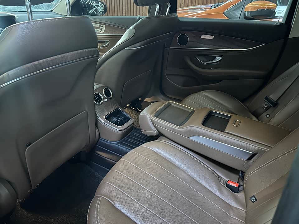 Mercedes-Benz E-class Mercedes-Benz E-class