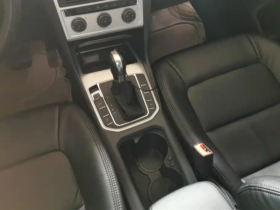 Volkswagen Golf*Jiayu