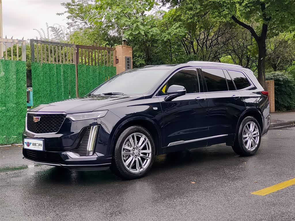 Cadillac XT6