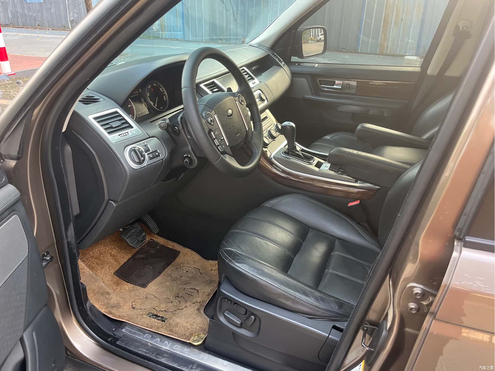 Land Rover Range Rover, 2010 8