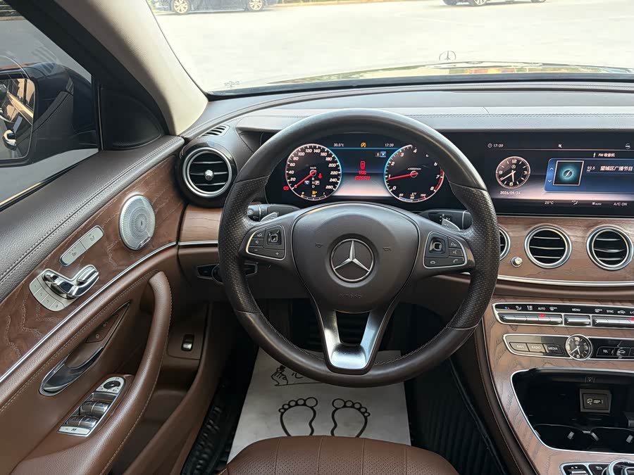 Mercedes-Benz E-Class 2018, фото 10