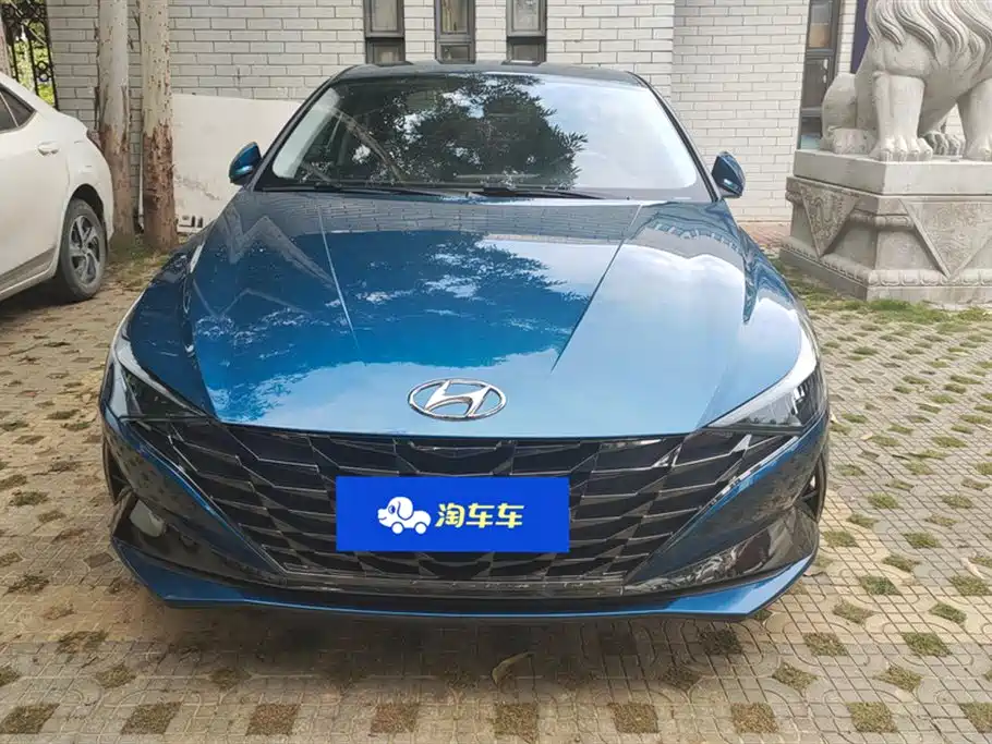 Hyundai Elantra