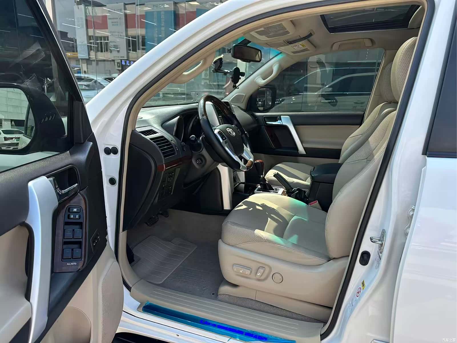 Toyota Prado, 2011 6
