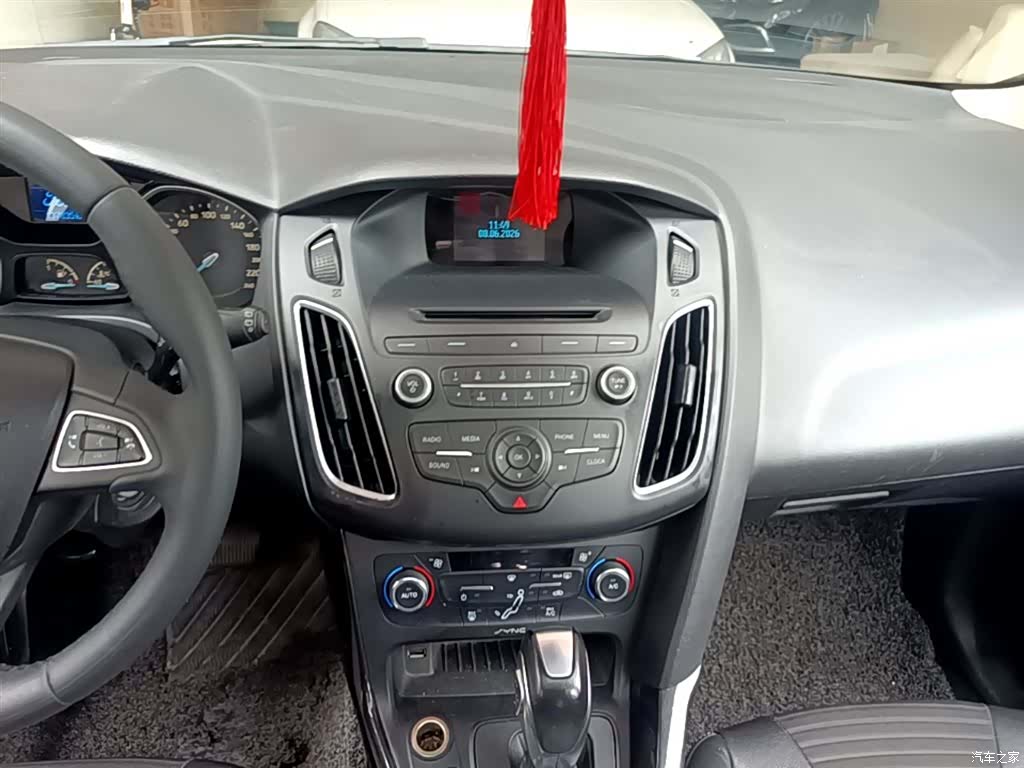 Ford Focus, 2016 12