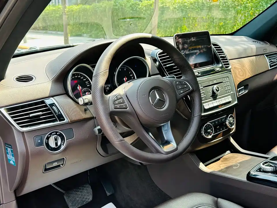 Mercedes-Benz GLS