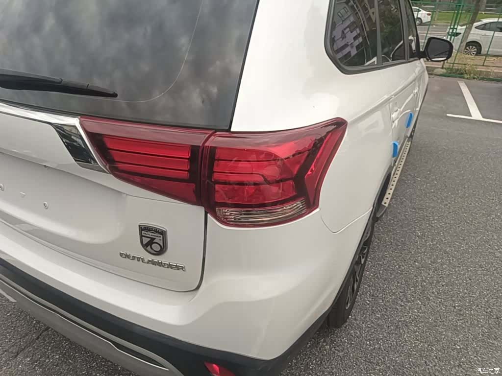 Mitsubishi Outlander, 2019 8