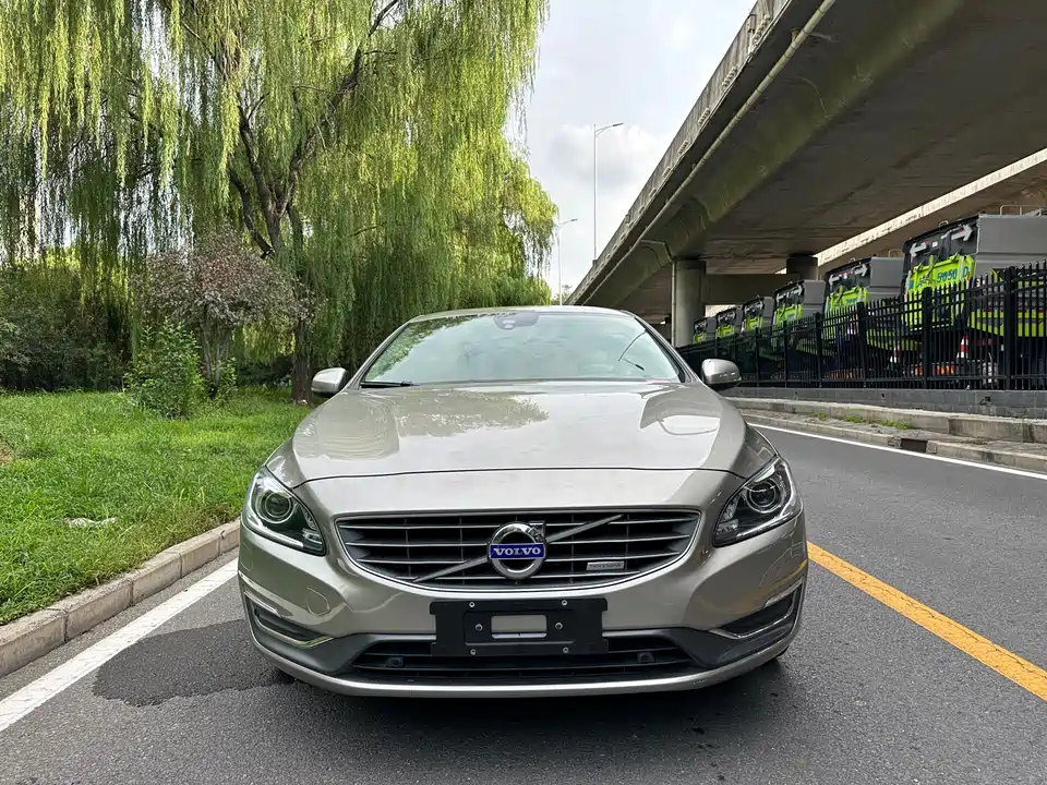 Volvo S60