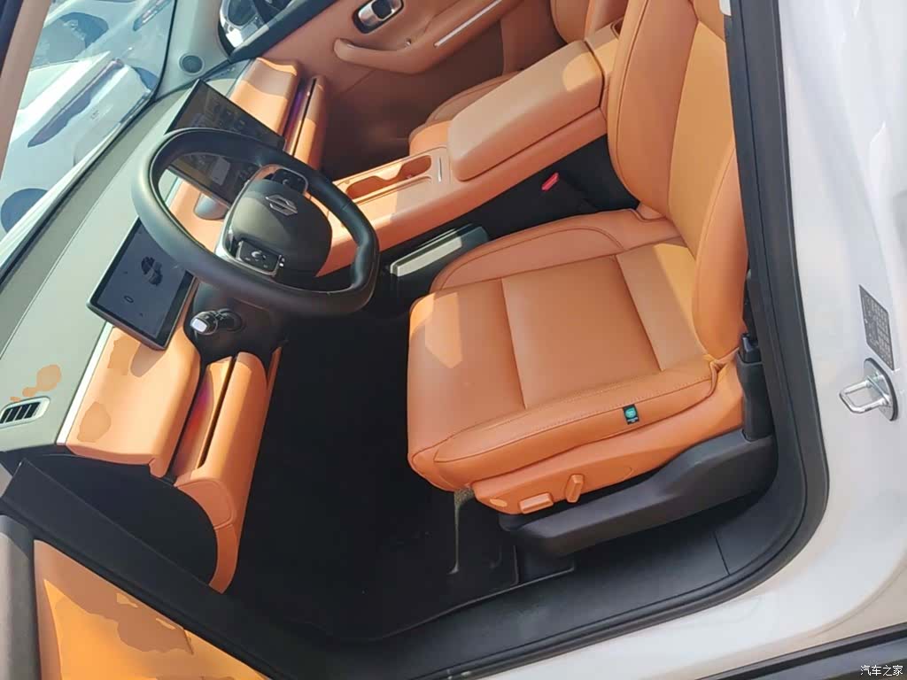 Leapmotor C16, 2024 15