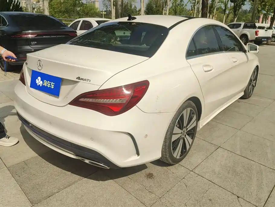 Mercedes-Benz CLA