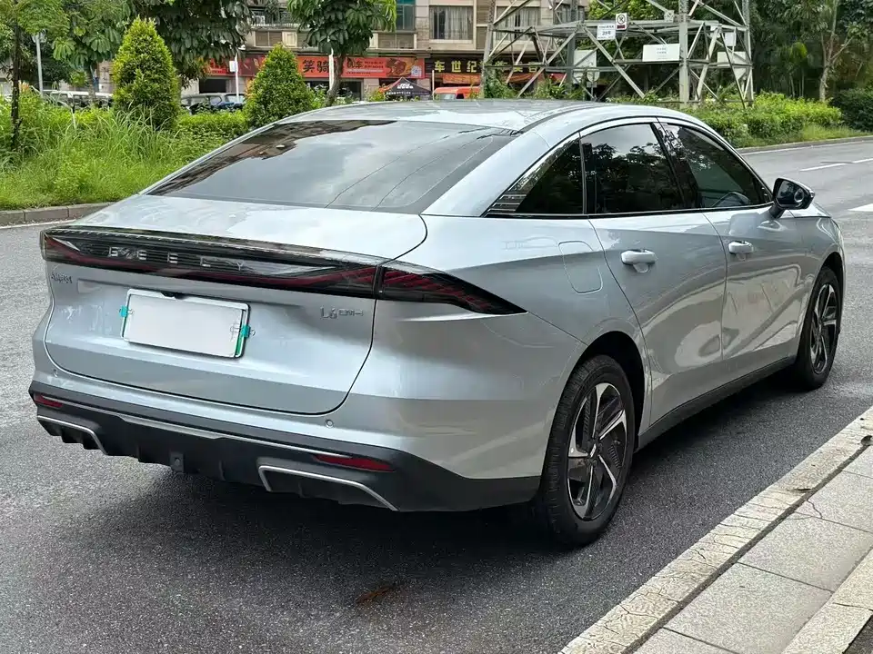 Geely Galaxy Galaxy L6