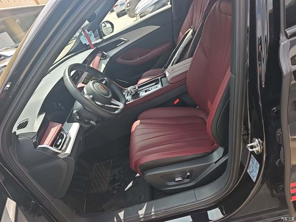 Hongqi H5, 2024 11
