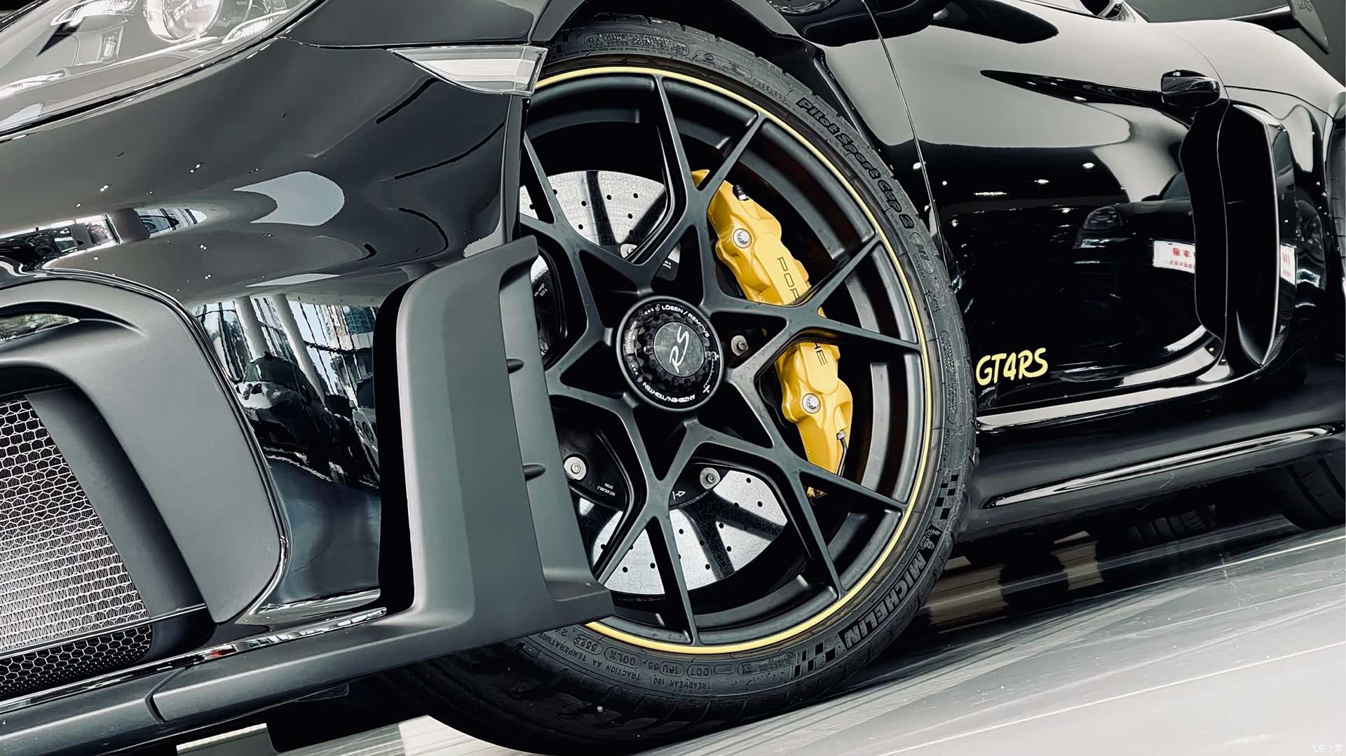Porsche Cayman, 2024 4