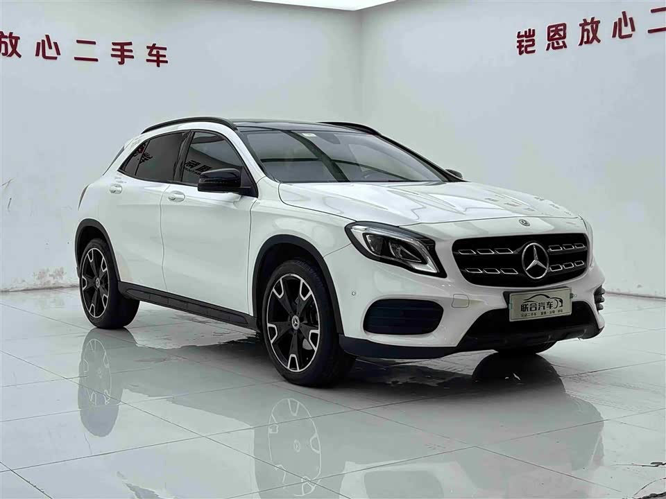 Mercedes-Benz GLA