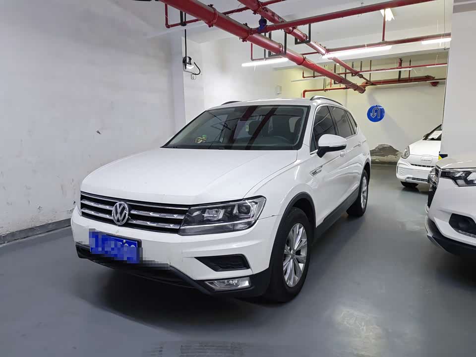 Volkswagen Tiguan L