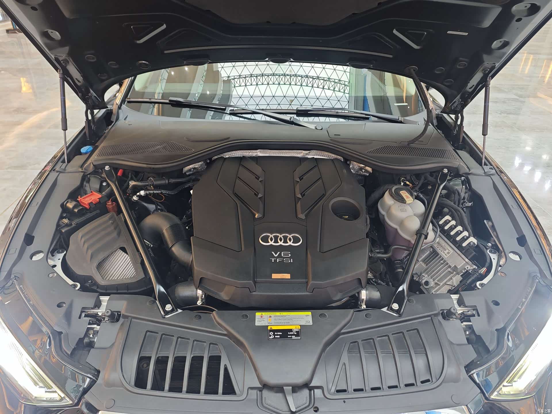 Audi A8L, 2021 14