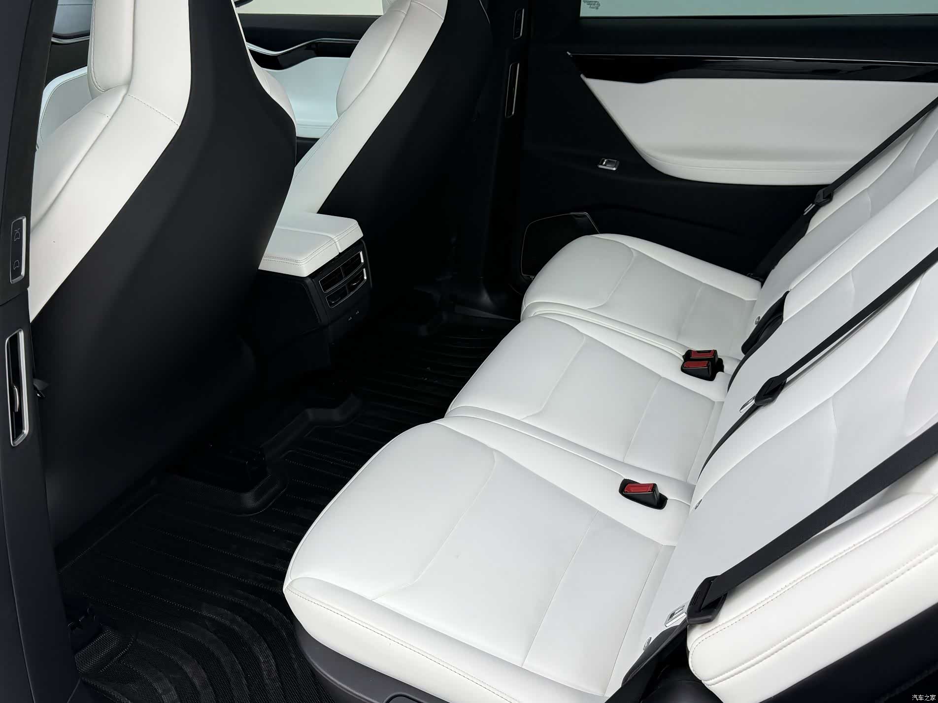 Tesla Model X, 2018 21